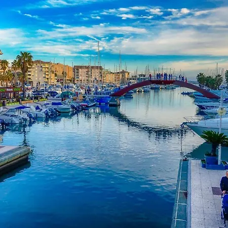 Coeur De Frejus, 3 Pièces Climatisé Avec Piscine, Terrasse, Barbecue Appartamento Fréjus