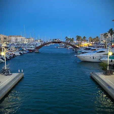 Coeur De Frejus, 3 Pièces Climatisé Avec Piscine, Terrasse, Barbecue *