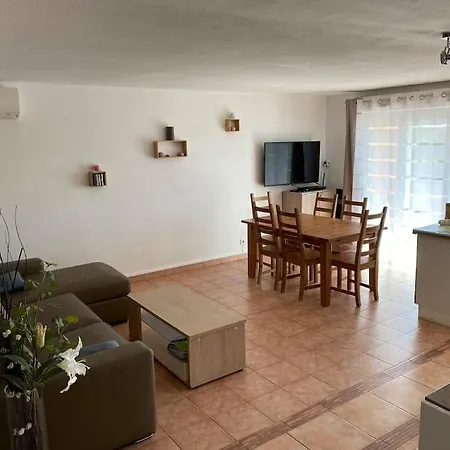 Coeur De Frejus, 3 Pièces Climatisé Avec Piscine, Terrasse, Barbecue Apartamento Fréjus